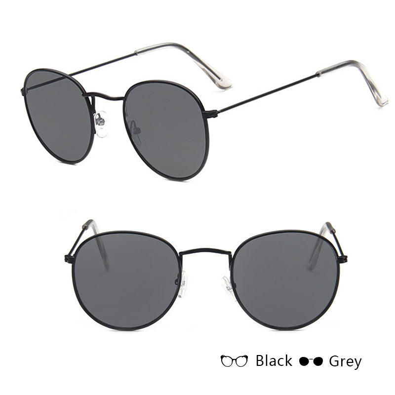 Vintage Glam: Retro Round Sunglasses - Infinite Findings