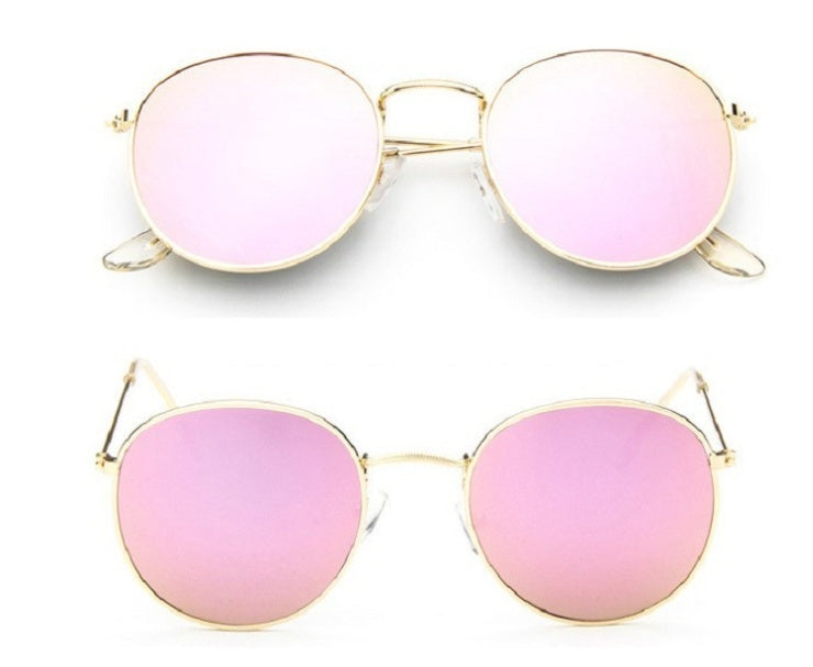 Vintage Glam: Retro Round Sunglasses - Infinite Findings